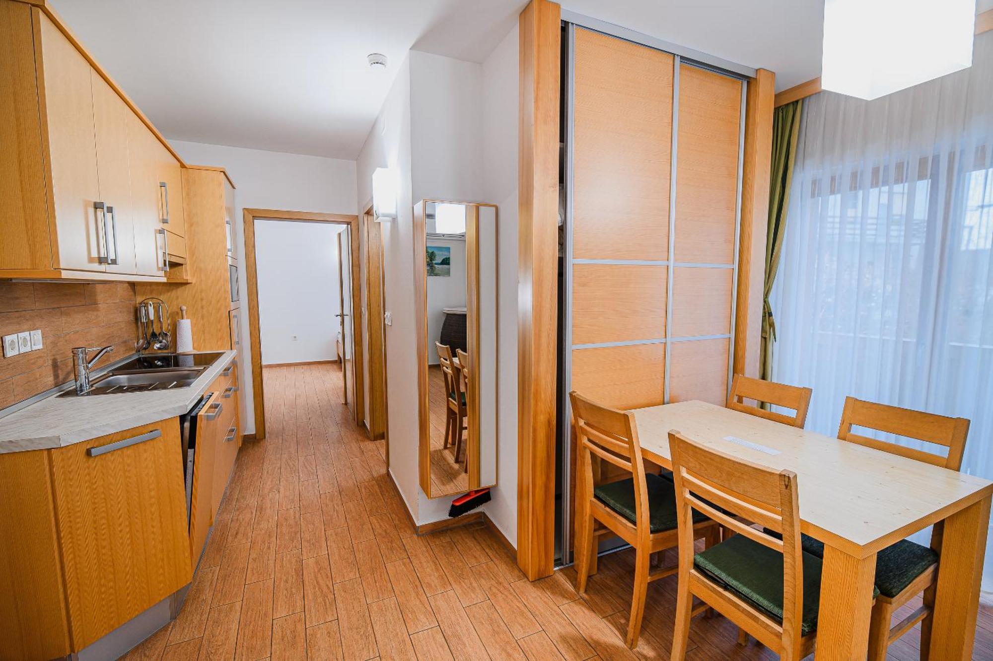 Apartments Maleric With Indoor Pool And Wellness Dragatuš Habitación foto