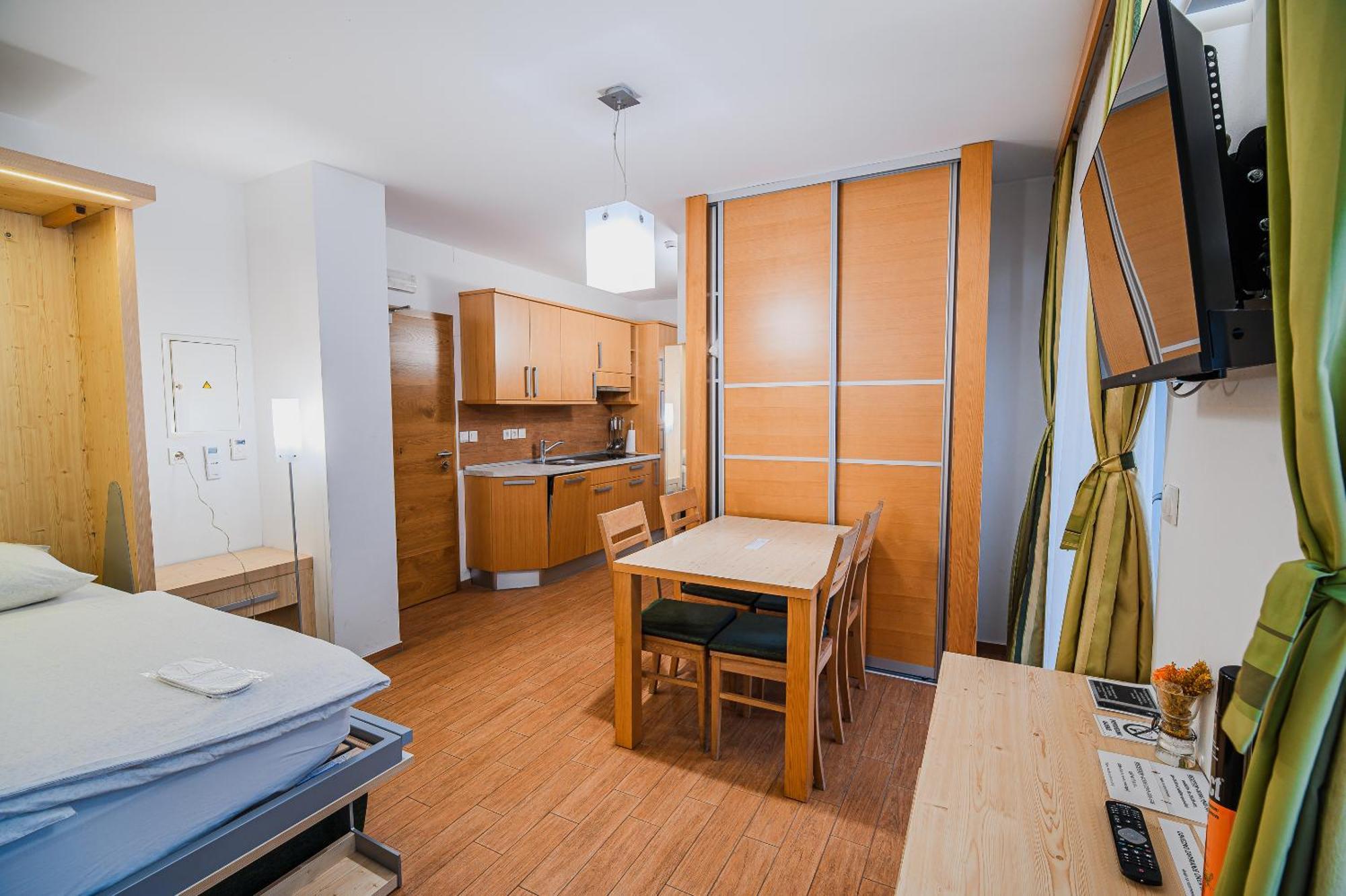 Apartments Maleric With Indoor Pool And Wellness Dragatuš Habitación foto