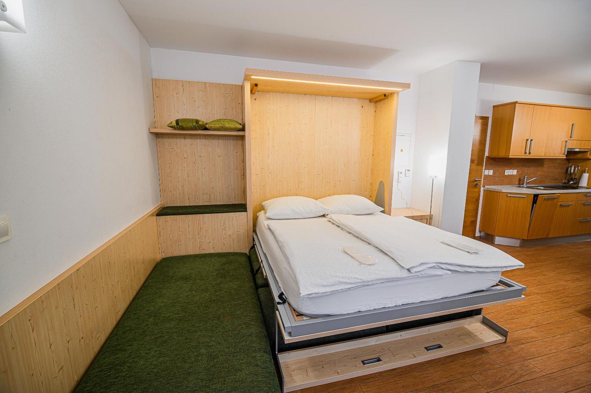 Apartments Maleric With Indoor Pool And Wellness Dragatuš Habitación foto
