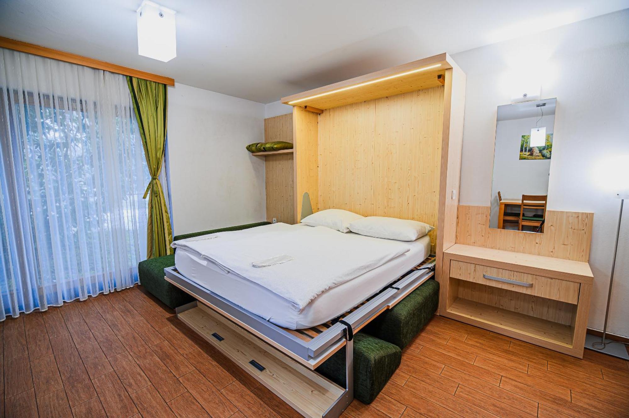 Apartments Maleric With Indoor Pool And Wellness Dragatuš Habitación foto